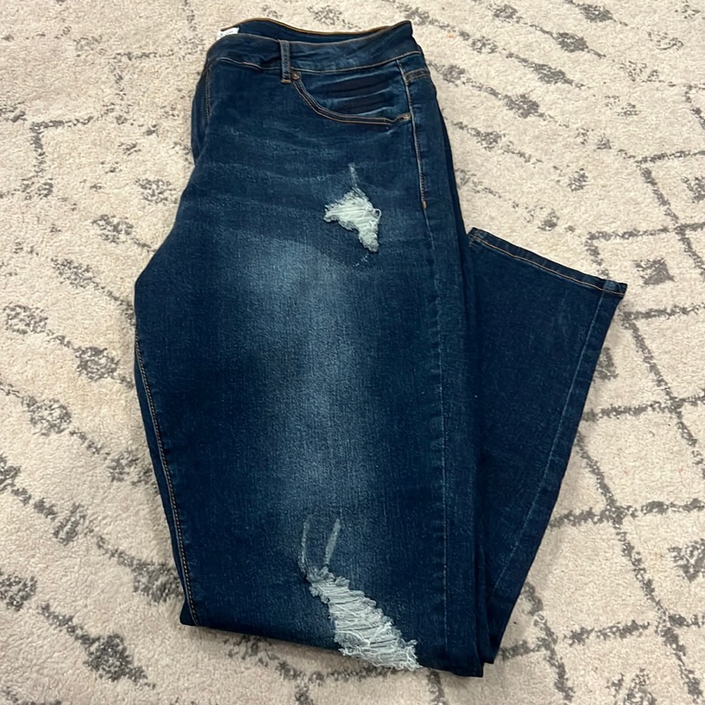 Distressed Women’s Skinny Jeans SZ 2X